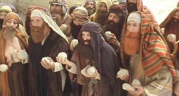 NÉM ĐÁ (Jn 8: 1-11)