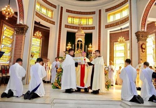 Dòng Cát Minh: Thánh lễ phong chức linh mục