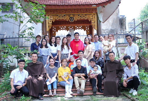 Nhóm Fatima Vinh mừng lễ Quan Thầy tại Tu viện Đức Bà Núi Cát Minh