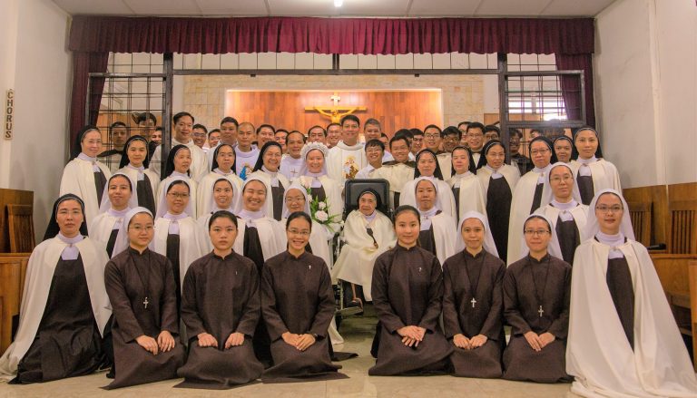 THÁNH LỄ MỪNG KÍNH TRỌNG THỂ CÁC THÁNH DÒNG CÁT MINH